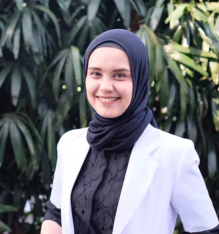 dokter gigi antapani drg. Diatri Nariratih, Sp.KG